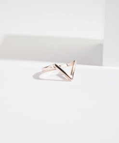 Rose Plain Arrow Ring